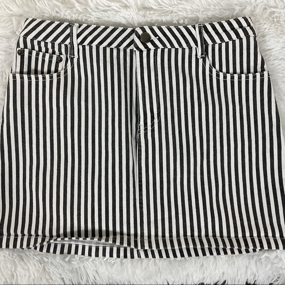 Wild Honey White & Black Striped Mini